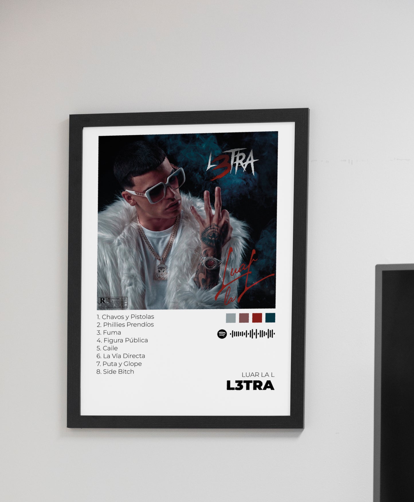 L3tra. Luar La L. Poster.