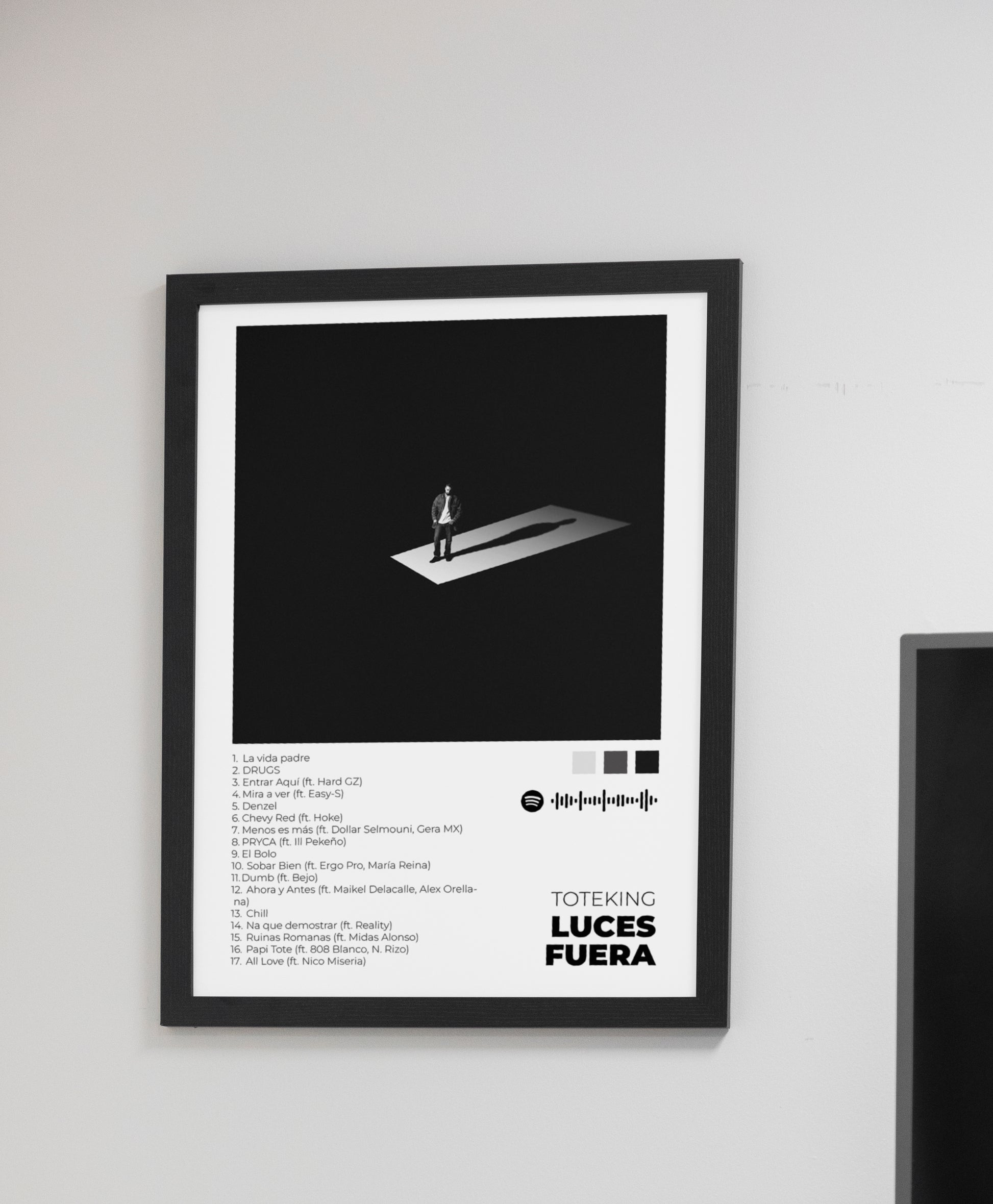 Luces Fuera. Toteking. Poster.